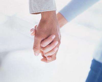 《这辈子只想牵你的手》LRC歌词 《这辈子只想牵你的手》(大哲)歌词555uuu下载