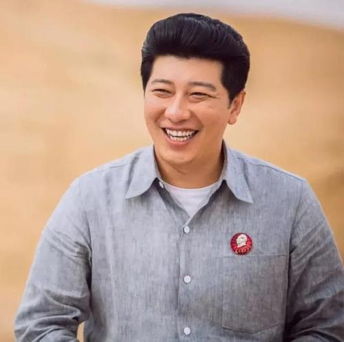 《拿什么给你》LRC歌词 《拿什么给你》(大庆小芳)歌词555uuu下载