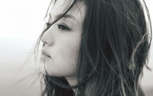 《不安小姐》LRC歌词 《不安小姐》(徐佳莹)歌词555uuu下载