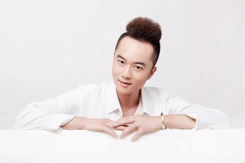 《帅帅的哥哥甜甜的妹》LRC歌词 《帅帅的哥哥甜甜的妹》(甜妹紫烟)歌词555uuu下载