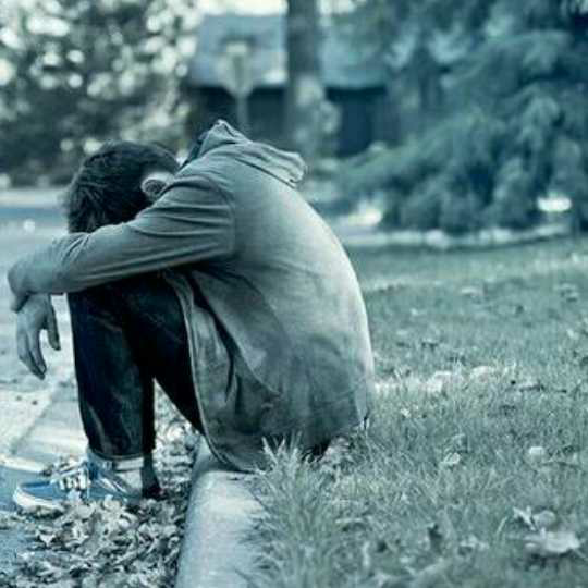 《一个人难过》LRC歌词 《一个人难过》(张丽娅)歌词555uuu下载