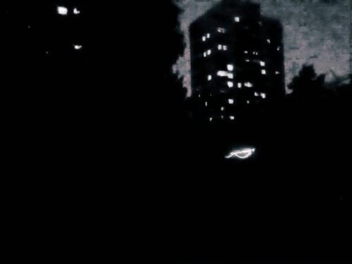 《想你不只是在午夜时分》LRC歌词 《想你不只是在午夜时分》(冷漠)歌词555uuu下载