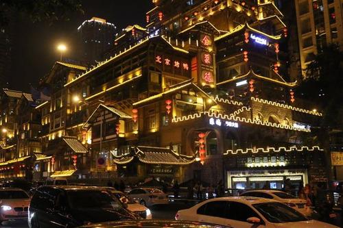 《黑夜到白昼十五楼》LRC歌词 《黑夜到白昼十五楼》(阿媛)歌词555uuu下载