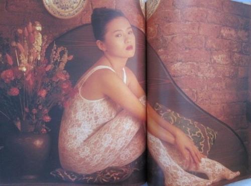 《疯狂爱》LRC歌词 《疯狂爱》(苏小花)歌词555uuu下载