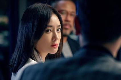 《怪你过分美丽》LRC歌词 《怪你过分美丽》(蓝奕邦)歌词555uuu下载