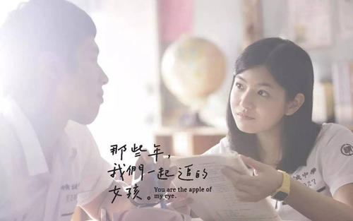 《那些年错过的小雨》LRC歌词 《那些年错过的小雨》(天籁天)歌词555uuu下载