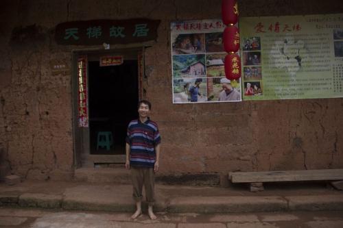 《爱情阶梯》LRC歌词 《爱情阶梯》(小曼)歌词555uuu下载