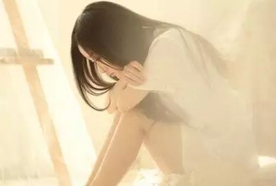 《沉默的深情》LRC歌词 《沉默的深情》(陈后华)歌词555uuu下载