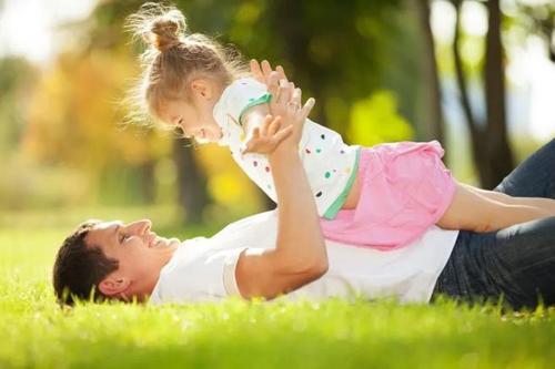 《孩子孩子》LRC歌词 《孩子孩子》(王梅)歌词555uuu下载