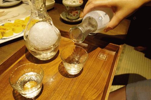 《因为我们在一起》LRC歌词 《因为我们在一起》(王一博)歌词555uuu下载