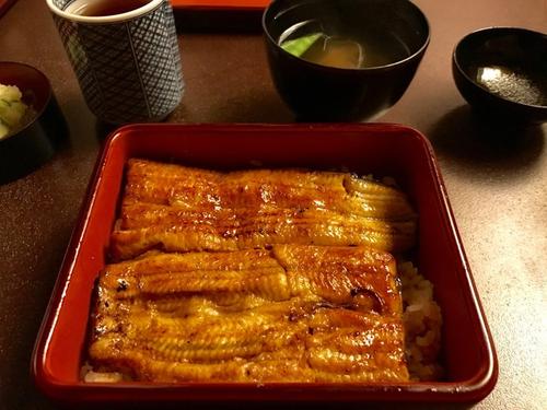 《近すぎて》LRC歌词 《近すぎて》(CHEESE,CAKE)歌词555uuu下载
