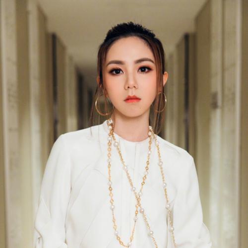 《差不多姑娘》LRC歌词 《差不多姑娘》(G.E.M.,邓紫棋)歌词555uuu下载