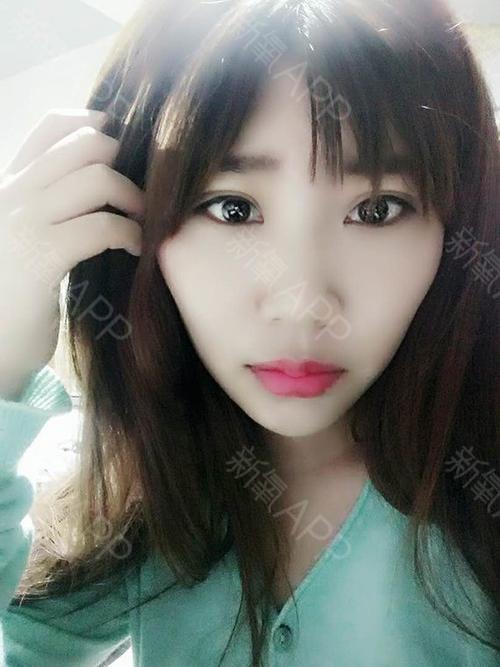 《半边爱》LRC歌词 《半边爱》(玫子)歌词555uuu下载