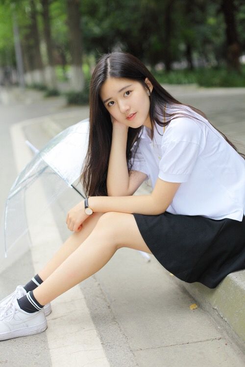 《等你的女人》(孟菲儿)歌词555uuu下载