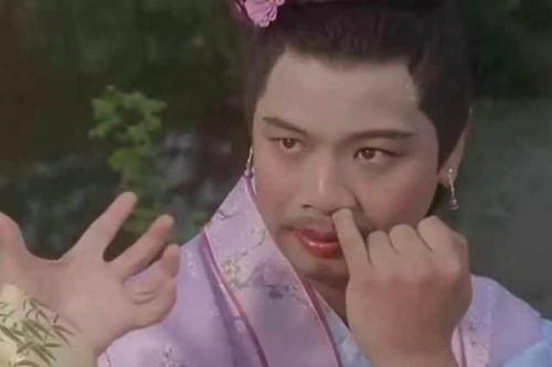 《白发如花》LRC歌词 《白发如花》(曹芙嘉)歌词555uuu下载