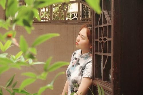 《姑娘贵姓》LRC歌词 《姑娘贵姓》(小崔健)歌词555uuu下载