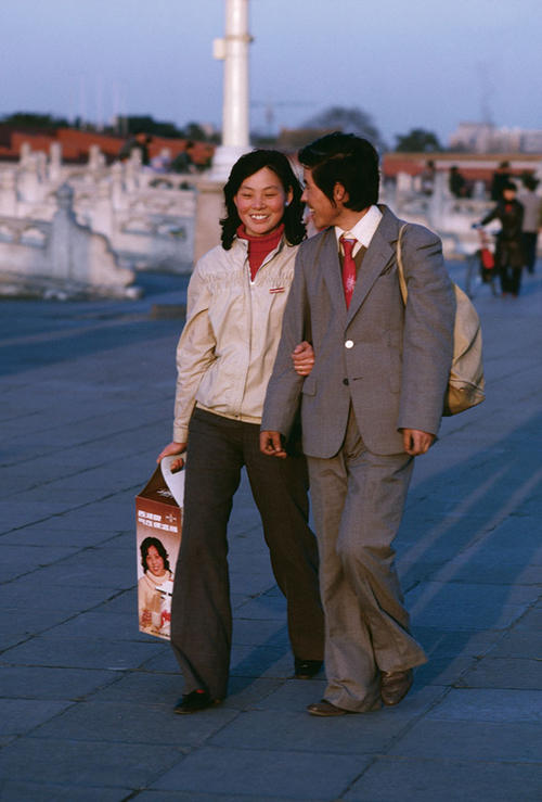 《1986》LRC歌词 《1986》(沈雪松)歌词555uuu下载