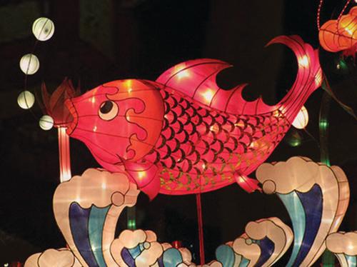 《花灯》LRC歌词 《花灯》(张轩铭)歌词555uuu下载