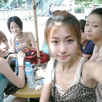 《我们来做些女孩会做的事吧》LRC歌词 《我们来做些女孩会做的事吧》(叶柔)歌词555uuu下载