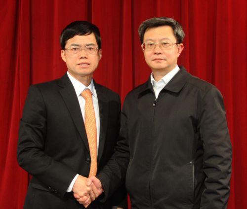 《庄稼汉》LRC歌词 《庄稼汉》(张尕怂)歌词555uuu下载
