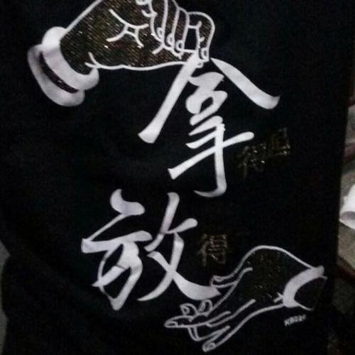 《泪三年》LRC歌词 《泪三年》(MC井宁)歌词555uuu下载