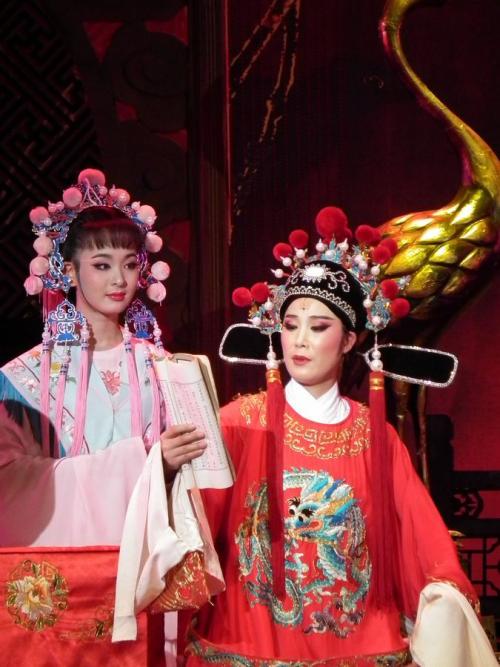 《女驸马》LRC歌词 《女驸马》(经典老歌)歌词555uuu下载