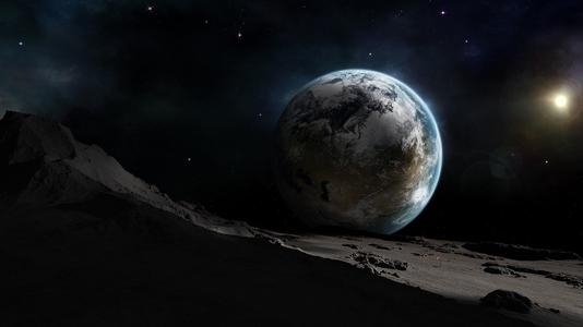 《刚来地球的外星人》LRC歌词 《刚来地球的外星人》(郭骏鹏)歌词555uuu下载