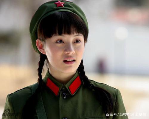 《像花一样的她们》LRC歌词 《像花一样的她们》(杨钰莹)歌词555uuu下载
