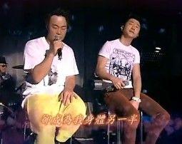 《你的背包(live版)》LRC歌词 《你的背包(live版)》(宁桓宇)歌词555uuu下载