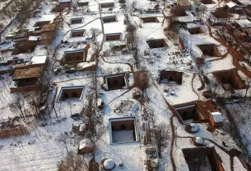 《生活在地下》LRC歌词 《生活在地下》(马潇)歌词555uuu下载