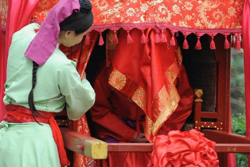 《娶个好媳妇》LRC歌词 《娶个好媳妇》(贲小伟)歌词555uuu下载