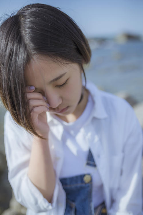 《抱我一分钟》LRC歌词 《抱我一分钟》(宋沛江)歌词555uuu下载