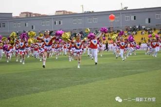 《洒下一片深情》LRC歌词 《洒下一片深情》(孙楠)歌词555uuu下载