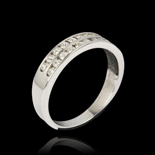 《SMALL DIAMOND RING》LRC歌词 《SMALL DIAMOND RING》(石井竜也)歌词555uuu下载