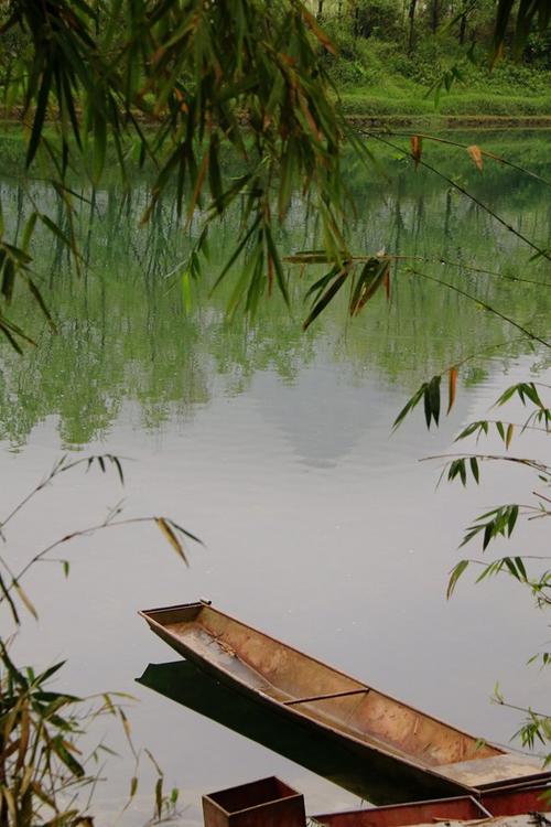 《碧水丹青》LRC歌词 《碧水丹青》(苗萌)歌词555uuu下载
