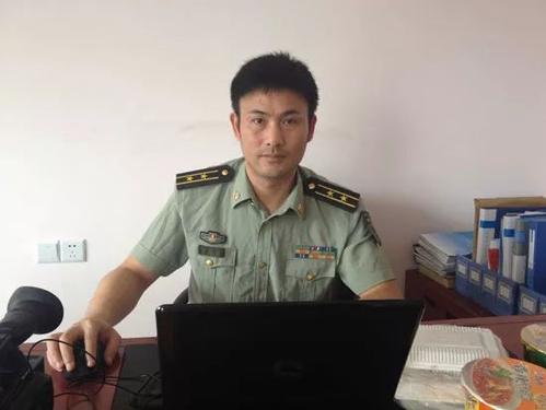 《何苦》LRC歌词 《何苦》(谭咏麟)歌词555uuu下载