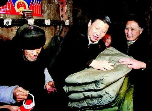 《百姓是父母》LRC歌词 《百姓是父母》(王聆燕)歌词555uuu下载