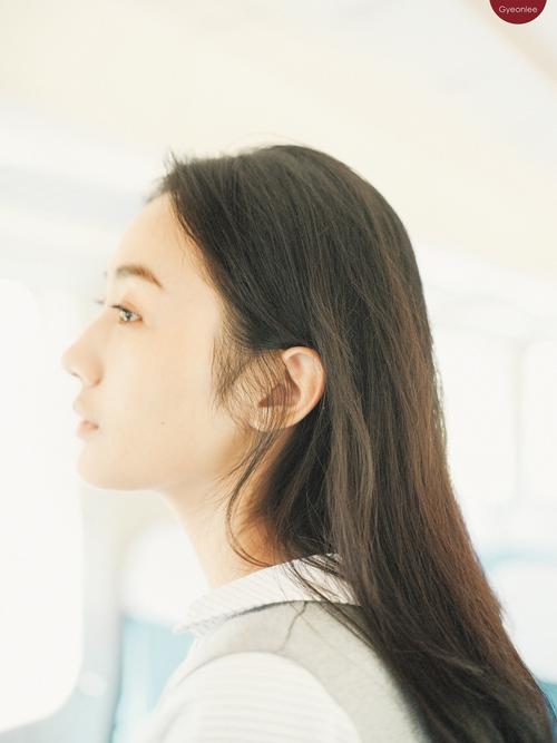 《爱无反顾》LRC歌词 《爱无反顾》(饶威)歌词555uuu下载