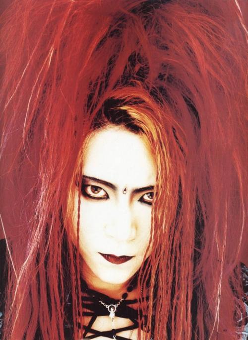 《Hide & Seek》LRC歌词 《Hide & Seek》(東方神起)歌词555uuu下载