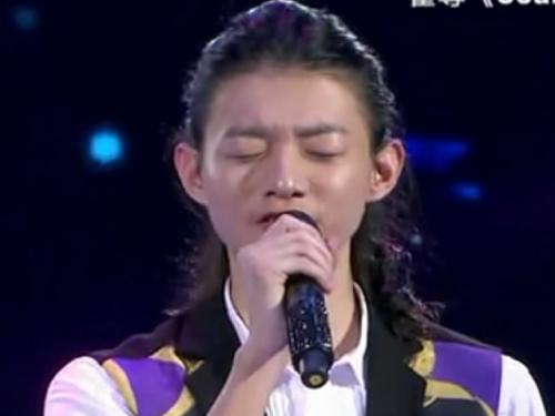 《隐形的翅膀(声动亚洲)》LRC歌词 《隐形的翅膀(声动亚洲)》(冯曦妤)歌词555uuu下载
