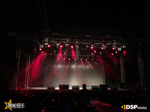 《最好的我们 (Live)》LRC歌词 《最好的我们 (Live)》(黄子韬)歌词555uuu下载
