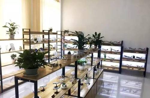 《下一站天王》LRC歌词 《下一站天王》(严宽)歌词555uuu下载