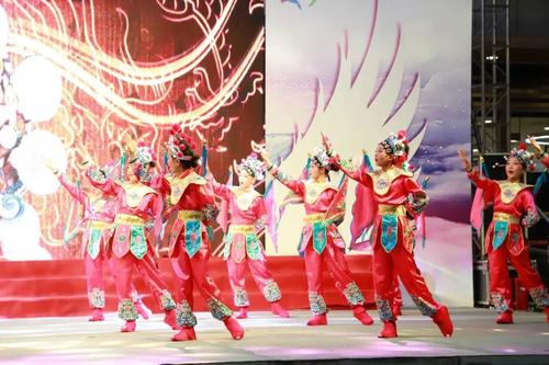 《风筝(对唱版)》LRC歌词 《风筝(对唱版)》(祁隆、任妙音)歌词555uuu下载