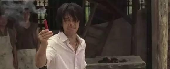 《哥哥送我一支穿云箭》LRC歌词 《哥哥送我一支穿云箭》(梁红)歌词555uuu下载