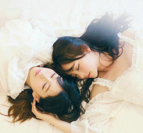 《姐妹花》LRC歌词 《姐妹花》(王二妮,王小妮)歌词555uuu下载