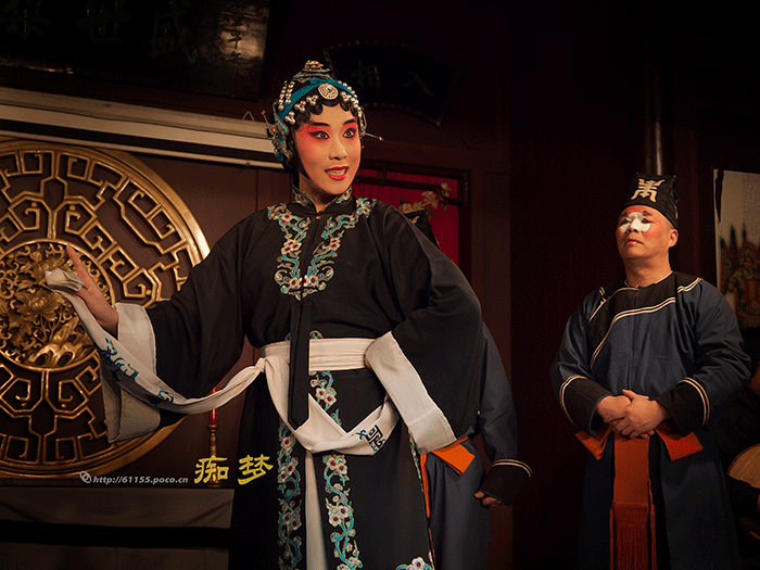 《痴梦无悔》LRC歌词 《痴梦无悔》(杜训谭)歌词555uuu下载