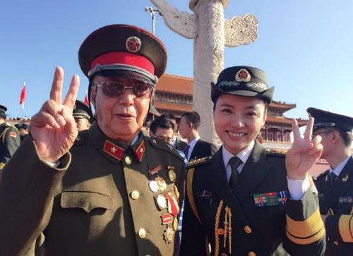 《爷爷阅兵把歌唱》LRC歌词 《爷爷阅兵把歌唱》(陈心蕊)歌词555uuu下载
