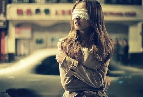 《不想放你走》LRC歌词 《不想放你走》(李惠龙)歌词555uuu下载